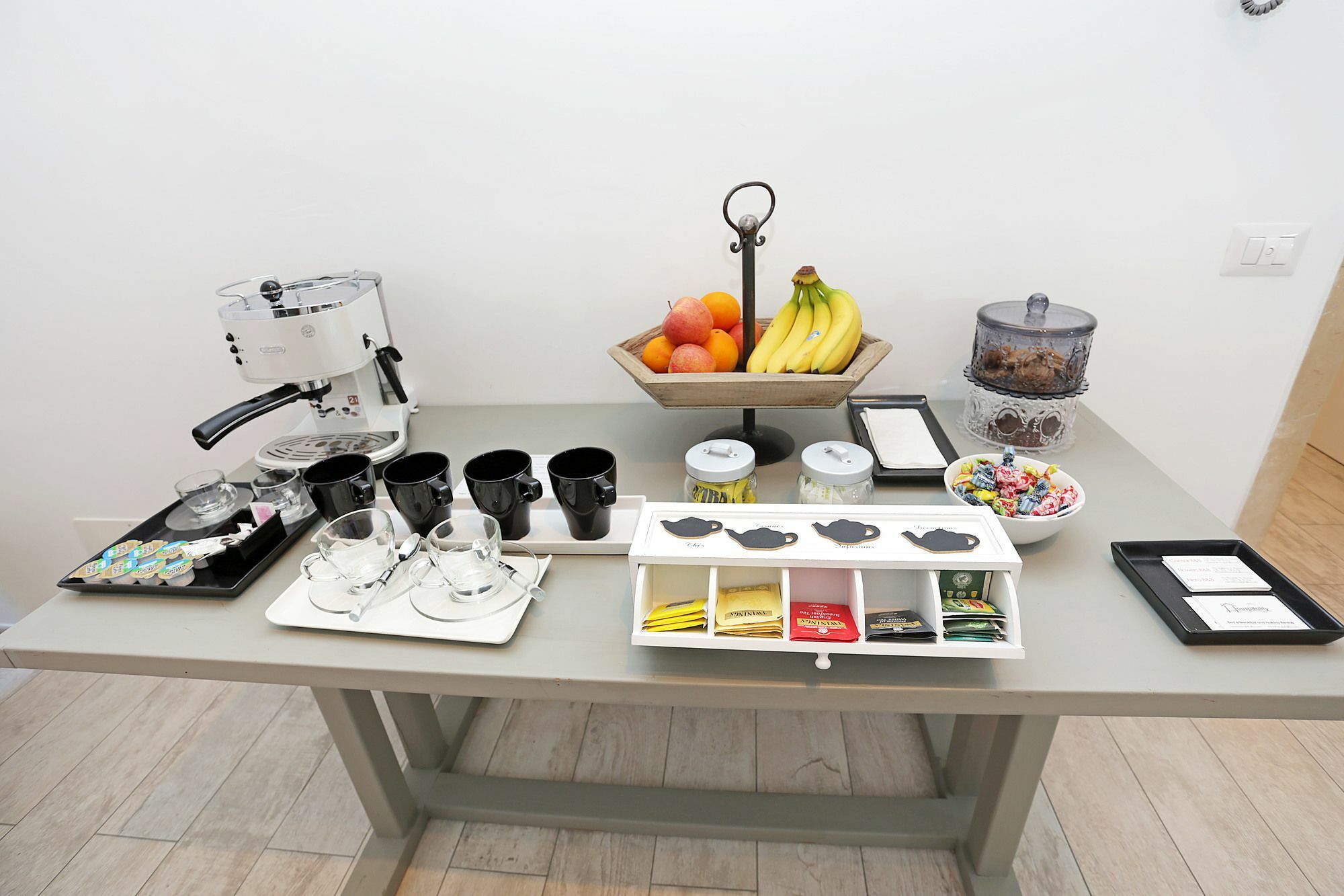 Houspitality Nero Couette-café