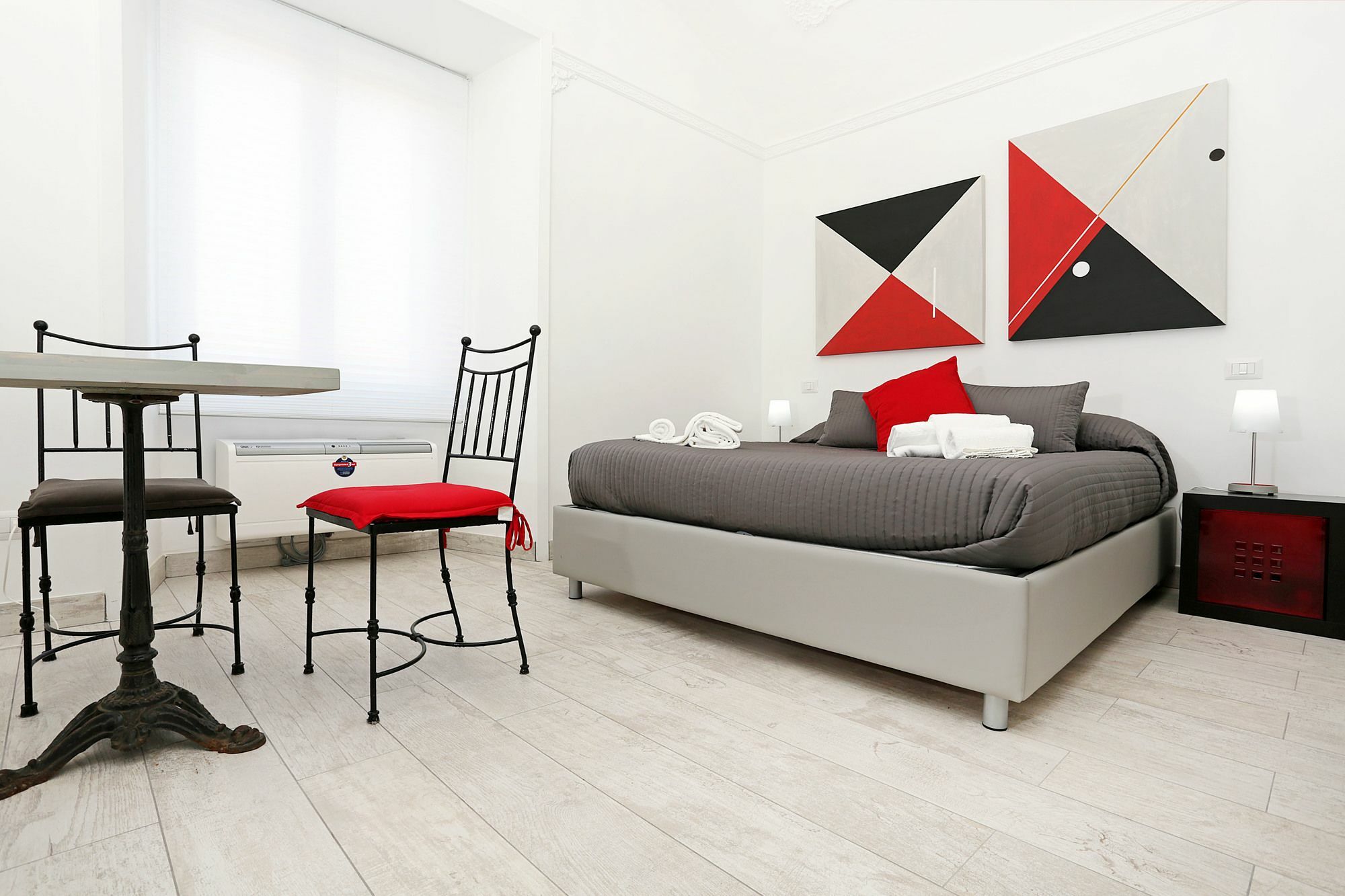 Houspitality Nero Couette-café 2*